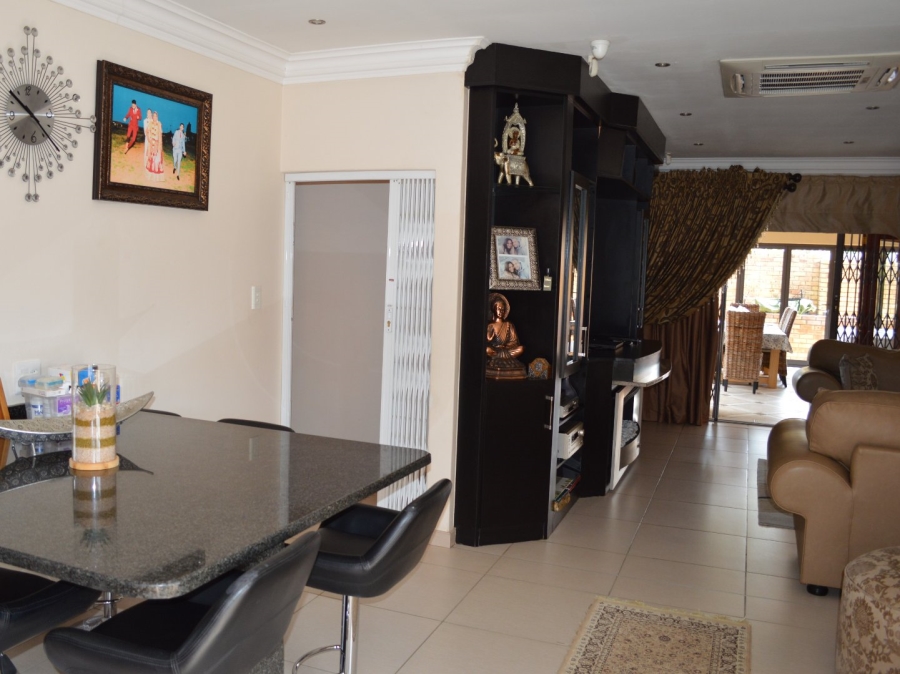 4 Bedroom Property for Sale in Flamwood North West